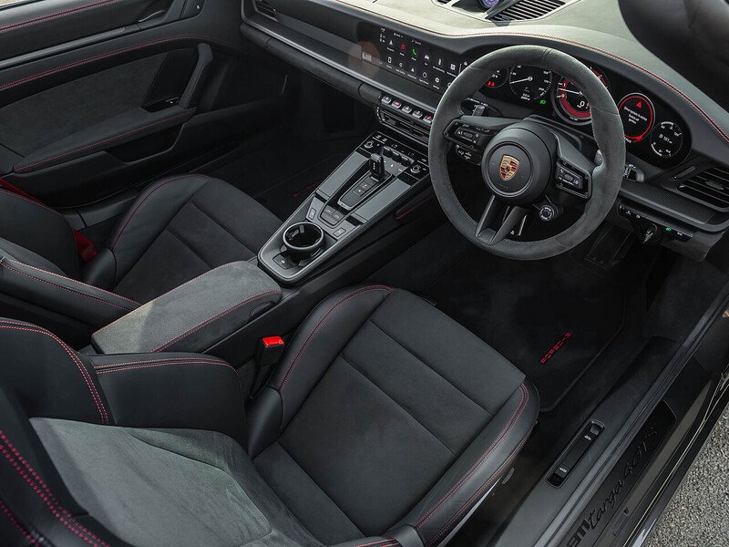 Porsche 911 Targa 4 GTS  (992.1)  - U5870