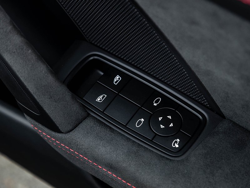 Porsche 911 Targa 4 GTS  (992.1)  - U5870