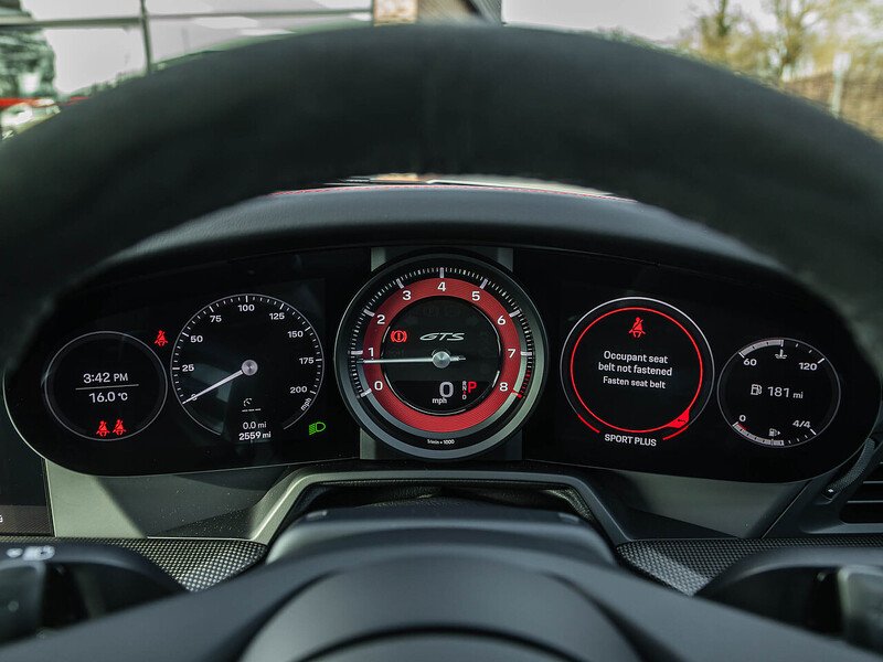 Porsche 911 Targa 4 GTS  (992.1)  - U5870