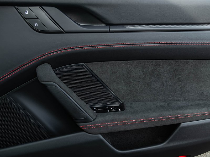 Porsche 911 Targa 4 GTS  (992.1)  - U5870