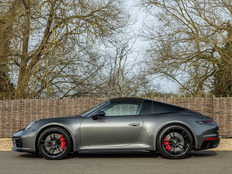 Porsche 911 Targa 4 GTS  (992.1)  - U5870