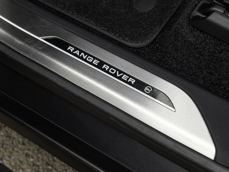 Range Rover P510e SV  - U5874