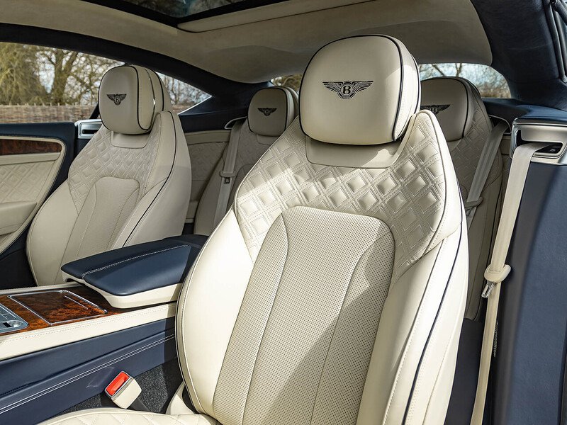 Bentley Continental GT V8 Mulliner  - U5877