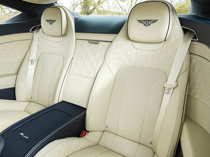 Bentley Continental GT V8 Mulliner  - U5877