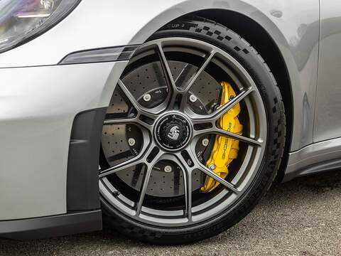 Porsche 911 GT3 Touring (992.2)  - U5879