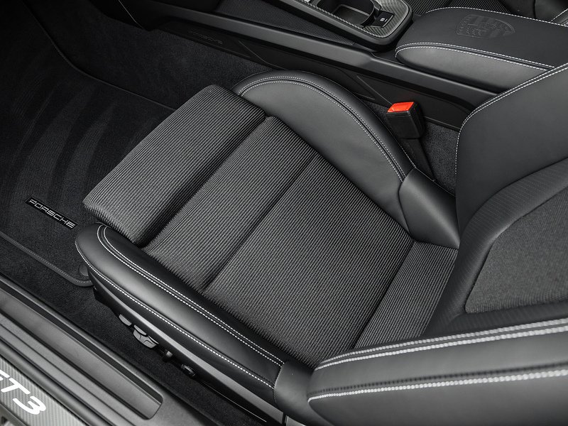 Porsche 911 GT3 Touring (992.2)  - U5879