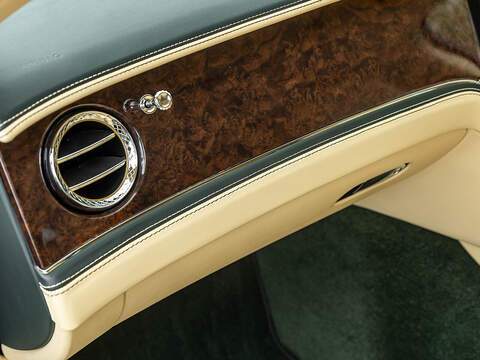 Bentley Flying Spur Mulliner V8  - U5892