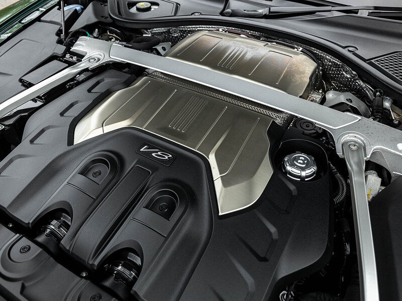 Bentley Flying Spur Mulliner V8  - U5892