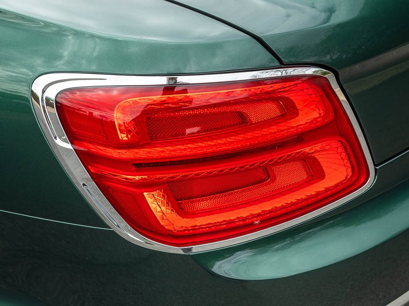 Bentley Flying Spur Mulliner V8  - U5892