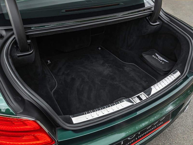 Bentley Flying Spur Mulliner V8  - U5892