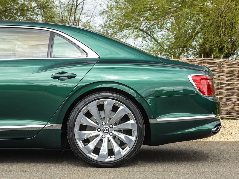 Bentley Flying Spur Mulliner V8  - U5892