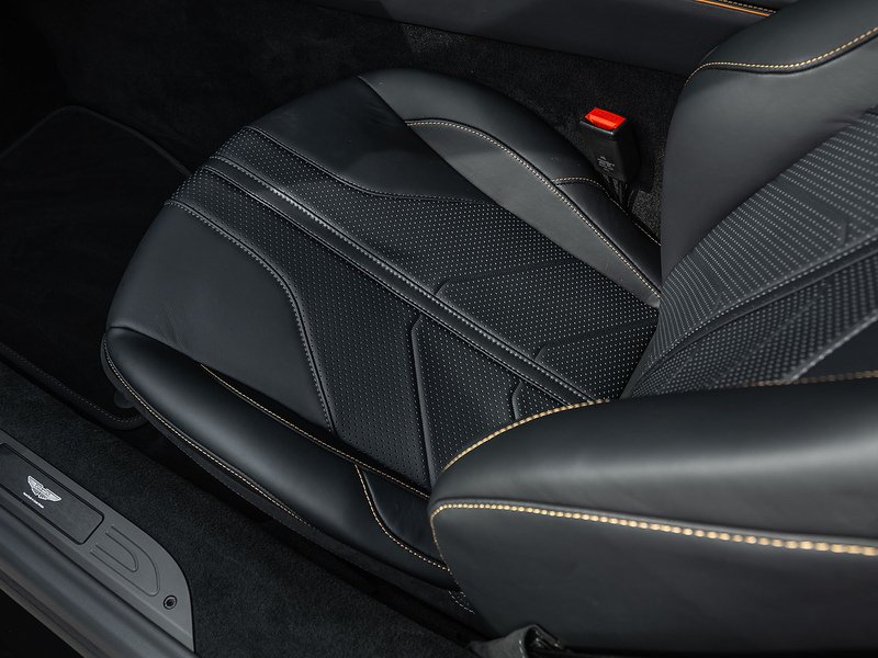 Aston Martin Vantage V8  - U5899
