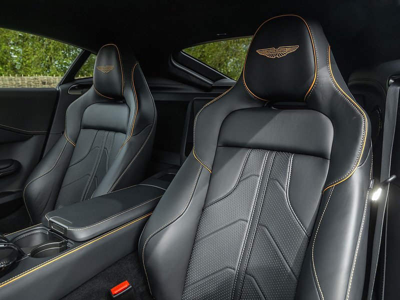 Aston Martin Vantage V8  - U5899
