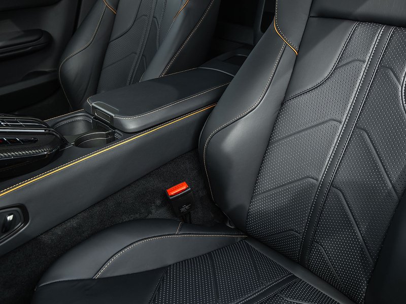 Aston Martin Vantage V8  - U5899