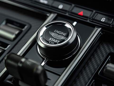 Aston Martin Vantage V8  - U5899