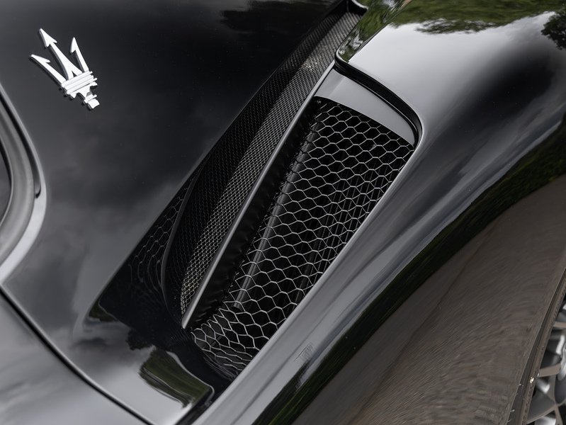 Maserati MC20  - U5918