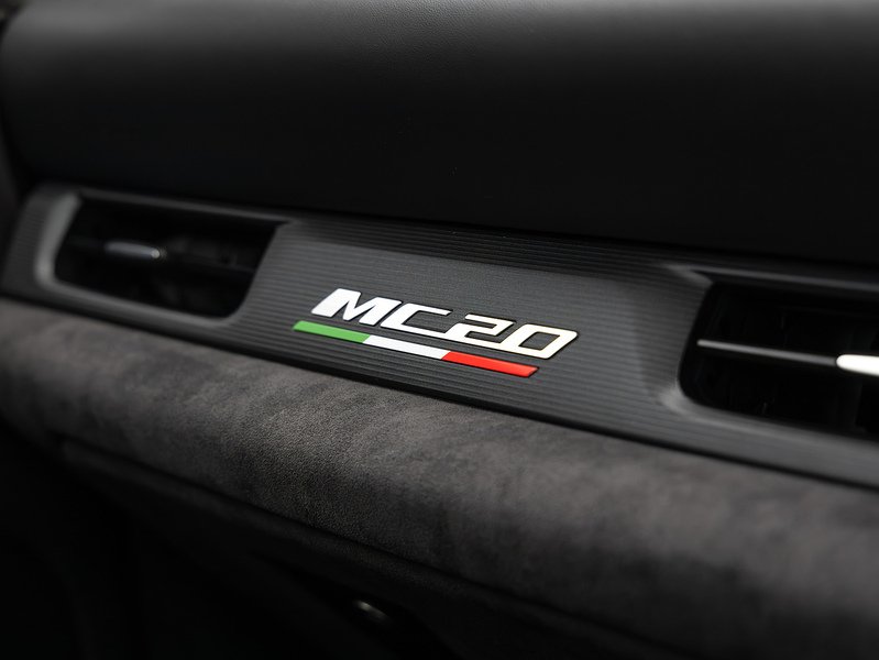 Maserati MC20  - U5918
