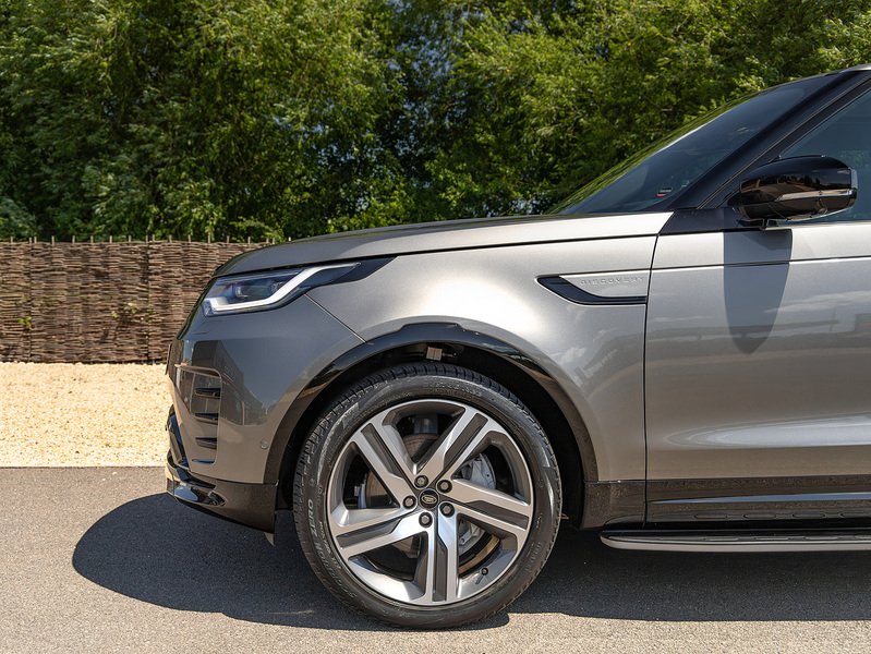 Land Rover Discovery D300 R-Dynamic HSE  - U5925