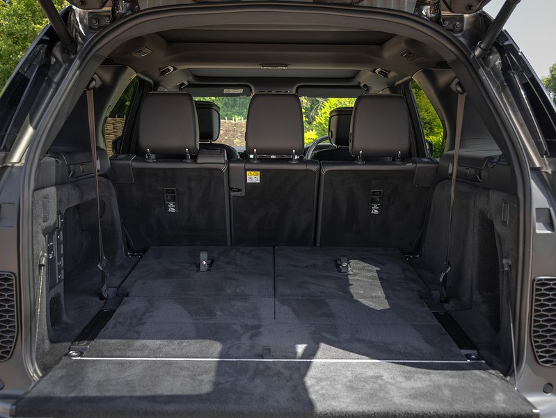 Land Rover Discovery D300 R-Dynamic HSE  - U5925