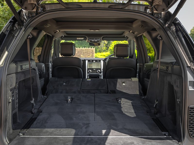 Land Rover Discovery D300 R-Dynamic HSE  - U5925