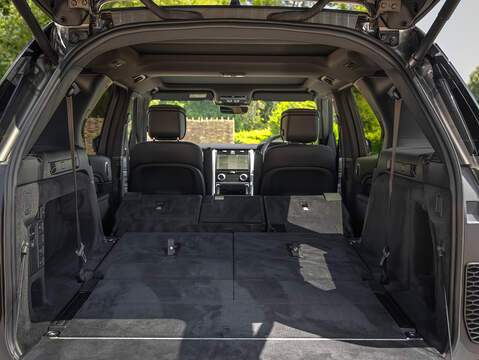 Land Rover Discovery D300 R-Dynamic HSE  - U5925
