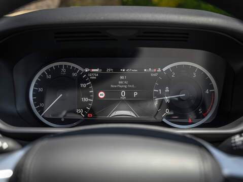 Land Rover Discovery D300 R-Dynamic HSE  - U5925