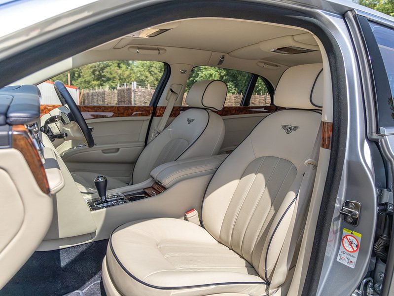 Bentley Mulsanne V8  - U5929
