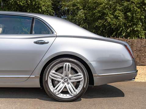 Bentley Mulsanne V8  - U5929