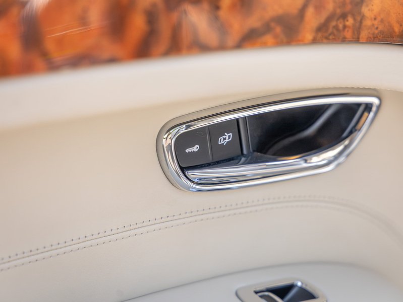 Bentley Mulsanne V8  - U5929