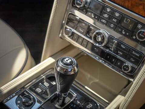 Bentley Mulsanne V8  - U5929