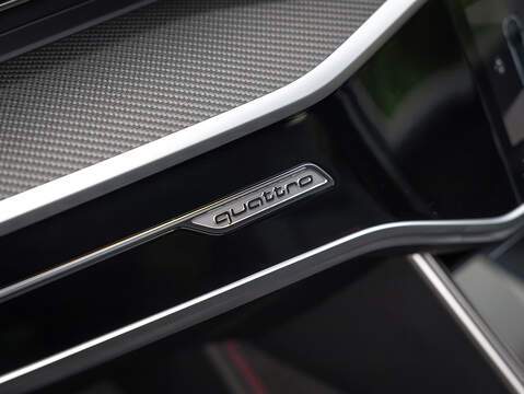 Audi RS6 Performance Carbon Vorsprung  - U5936