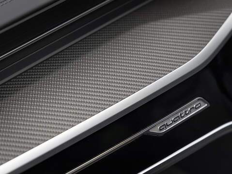 Audi RS6 Performance Carbon Vorsprung  - U5936