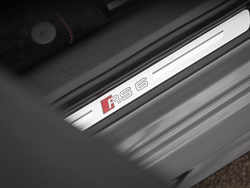 Audi RS6 Performance Carbon Vorsprung  - U5936