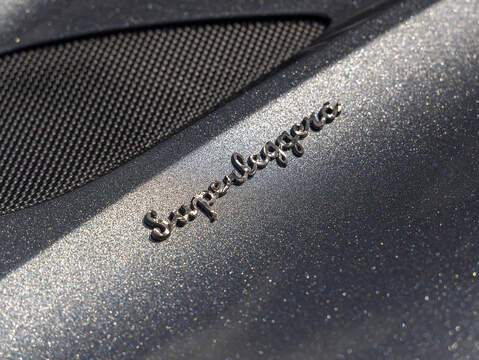 Aston Martin DBS Superleggera V12  - U5938