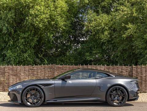 Aston Martin DBS Superleggera V12  - U5938