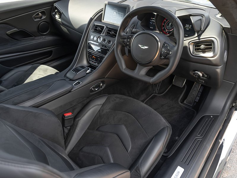 Aston Martin DBS Superleggera V12  - U5938