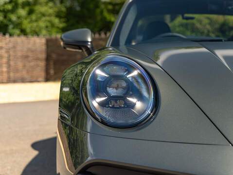 Porsche 911 Turbo 50 Years (992.1)  - U5942
