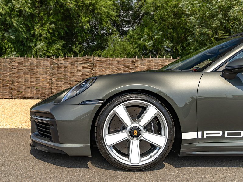 Porsche 911 Turbo 50 Years (992.1)  - U5942