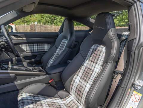 Porsche 911 Turbo 50 Years (992.1)  - U5942