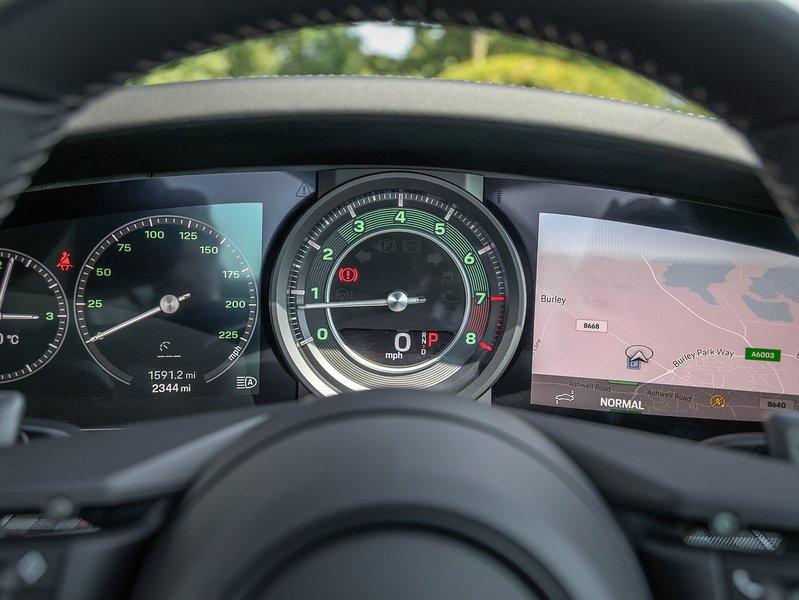 Porsche 911 Turbo 50 Years (992.1)  - U5942