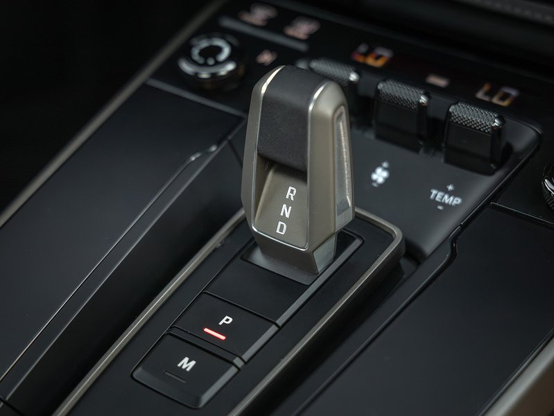 Porsche 911 Turbo 50 Years (992.1)  - U5942