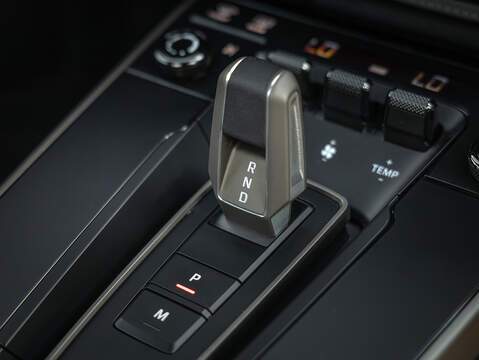 Porsche 911 Turbo 50 Years (992.1)  - U5942