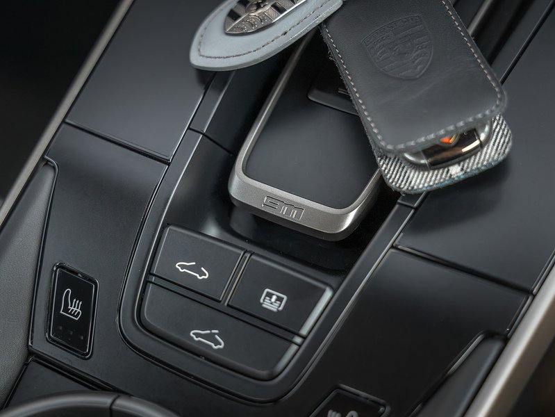 Porsche 911 Turbo 50 Years (992.1)  - U5942