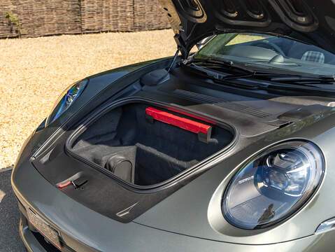 Porsche 911 Turbo 50 Years (992.1)  - U5942