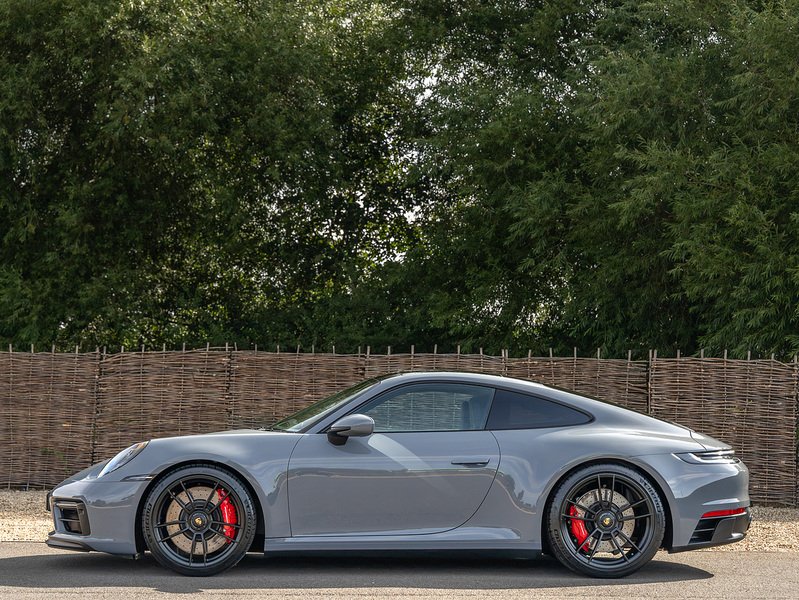 Porsche 911 Carrera GTS (992.1)  - U5952