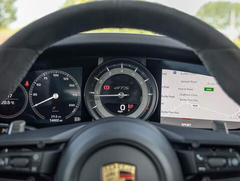 Porsche 911 Carrera GTS (992.1)  - U5952