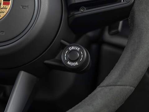 Porsche 911 Carrera GTS (992.1)  - U5952