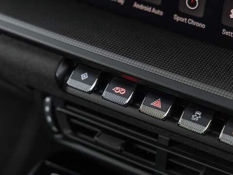 Porsche 911 Carrera GTS (992.1)  - U5952