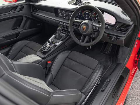 Porsche 911 GT3 4.0 PDK (992.1)  - U5974
