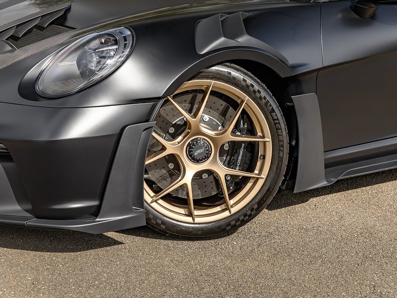 Porsche 911 GT3 RS with Weissach Package (992)  - U6020